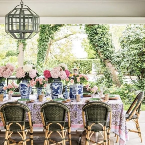 Julia Amory Mughal Jardin 120" Round Tablecloth - Picture 2 of 5